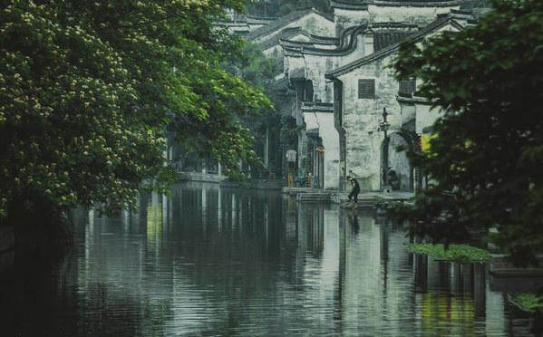 这是警察